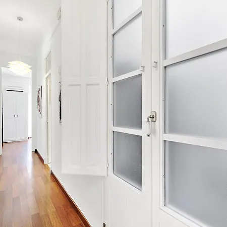 110m Kkara 3br 2ba Plaza Nueva View Lägenhet